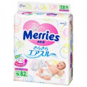 Японские подгузники Merries S 4-8 кг 82шт